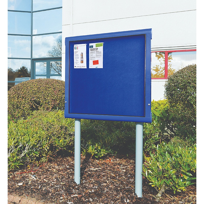 WeatherShield Freestanding Outdoor Showcase with Surface Posts