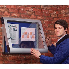 WeatherShield Wall Mounted Outdoor Showcase