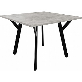 Signa Square Breakout and Meeting Tables