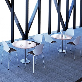 Italia Circular Meeting and Breakout Tables - Meeting Room