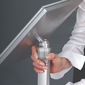 BusyGrip Telescopic Information Stands