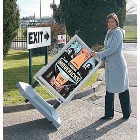 Heavy Duty Sprung Pavement Signs