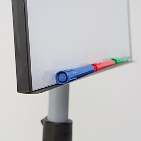 Buzzard Mobile Flipchart Easel