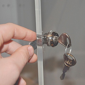 Vault Anti-Theft Clear Door Germ Guard Lockers