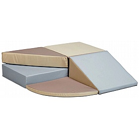 Kinder Soft Play Pebble Ridge