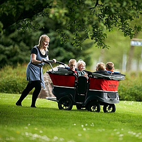 Winther Turtle Kiddy Deluxe 4 Person Bus - School Furniture