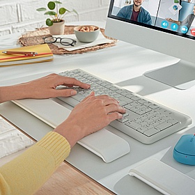 Leitz Ergo Cosy Adjustable Keyboard Wrist Rest - Office Accessories