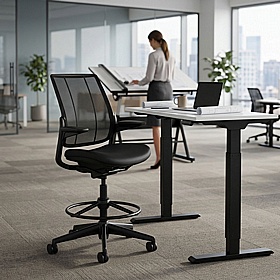 Humanscale Diffrient Smart Mesh and Leather Draughtsman Chair